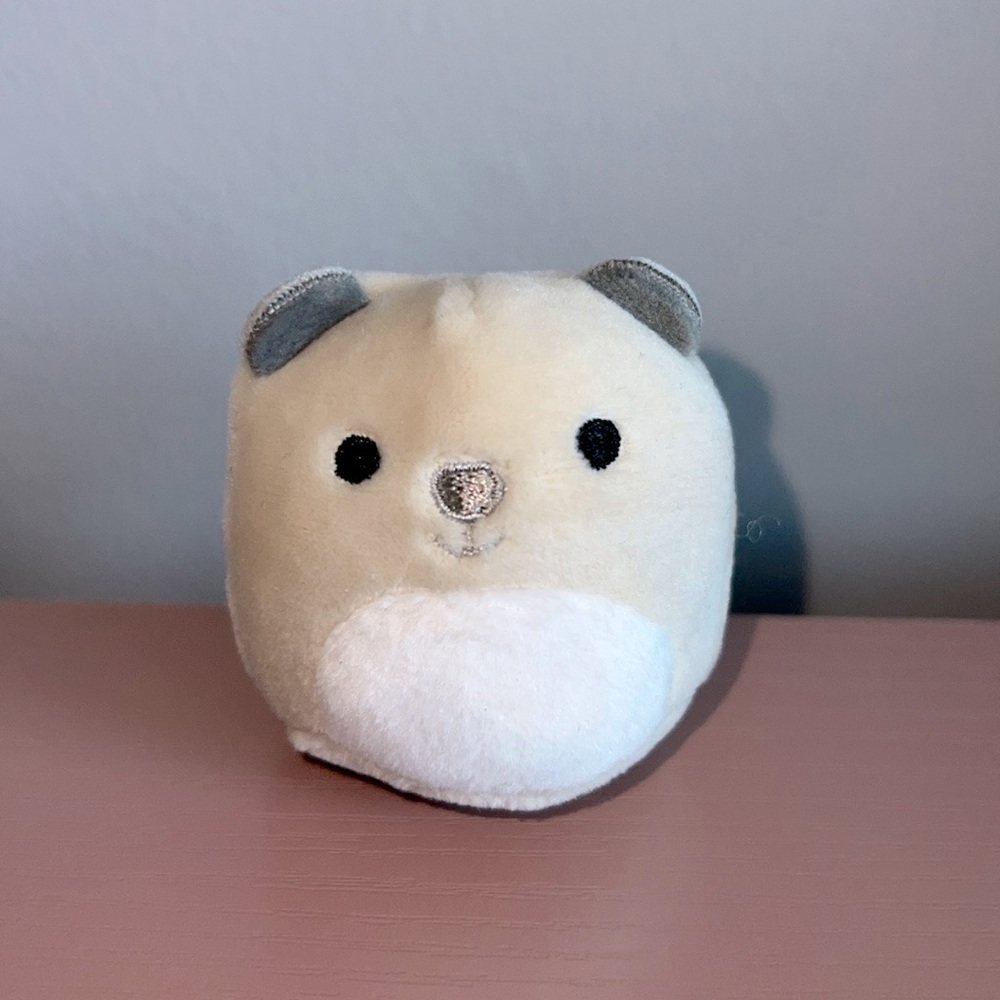 Squishmallows Squishville Wesley the Wombat 🩶